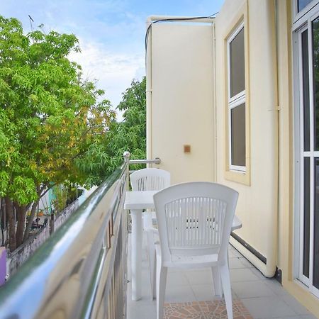 Nalaveshi Inn Huraa Exterior foto